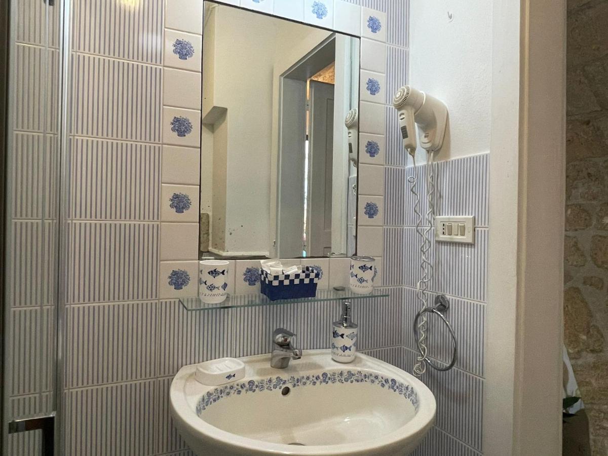 Il Pumo Blu Apartment Полиняно а Маре Екстериор снимка