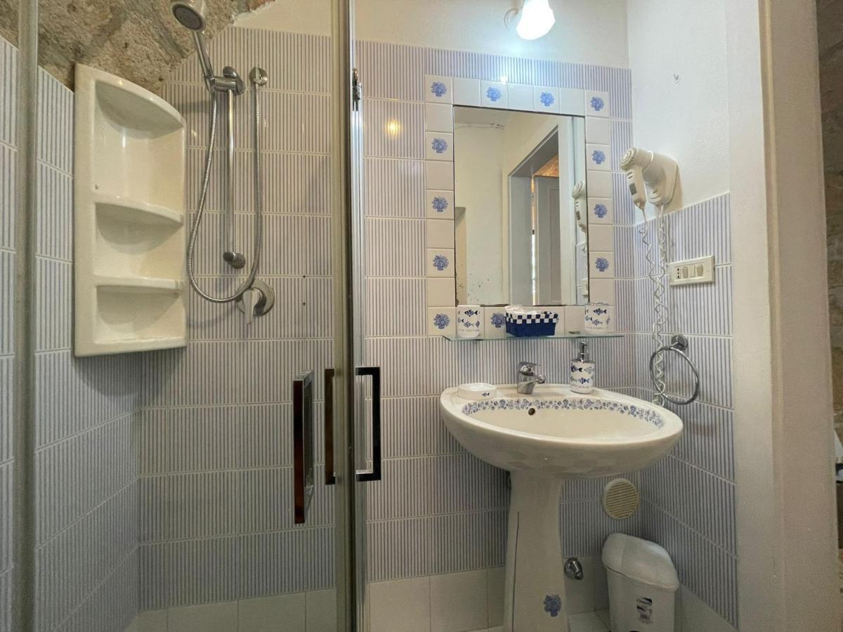 Il Pumo Blu Apartment Полиняно а Маре Екстериор снимка